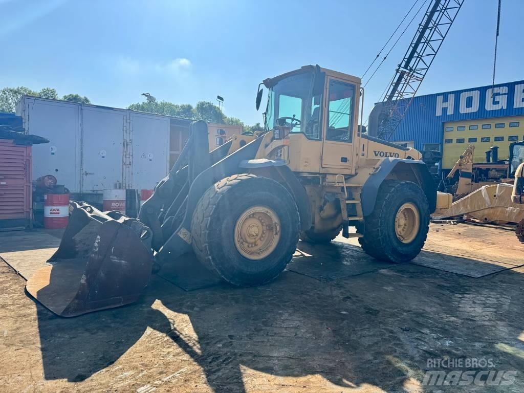 Volvo L 110 E Naudoti ratiniai krautuvai
