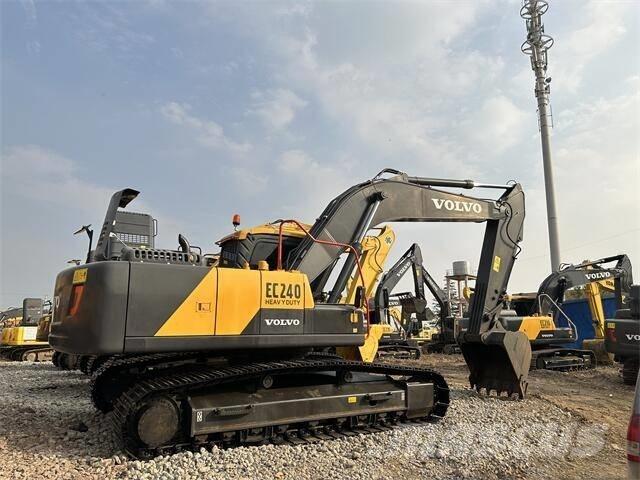 Volvo EC240 Vikšriniai ekskavatoriai