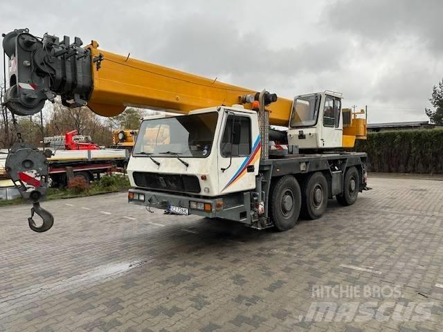 Grove GMK 3050 Visureigiai kranai