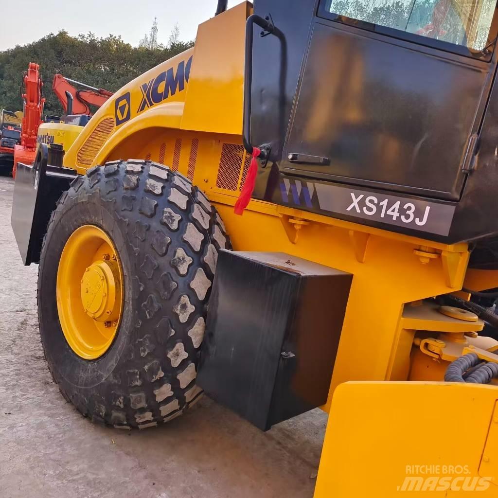XCMG XS 143J Vieno būgno volai
