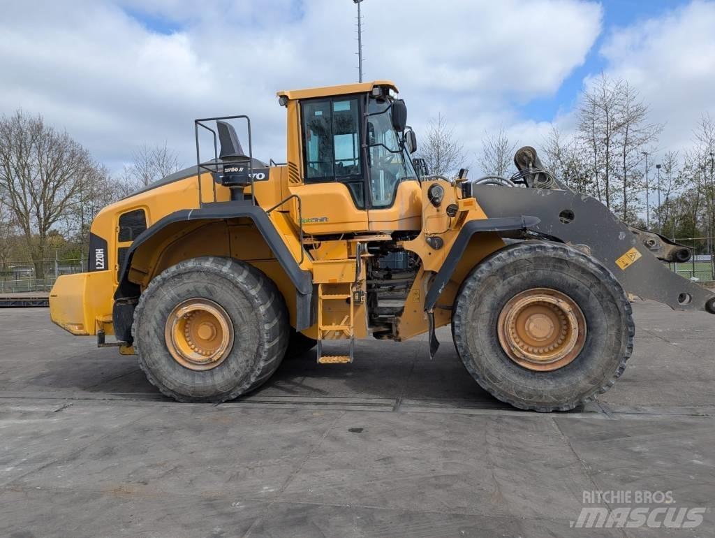 Volvo L 220 H Naudoti ratiniai krautuvai