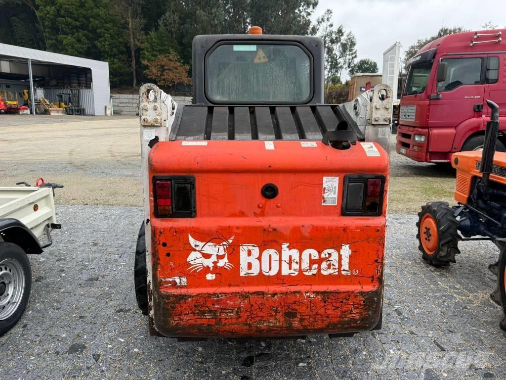 Bobcat S 150 Krautuvai su šoniniu pasukimu