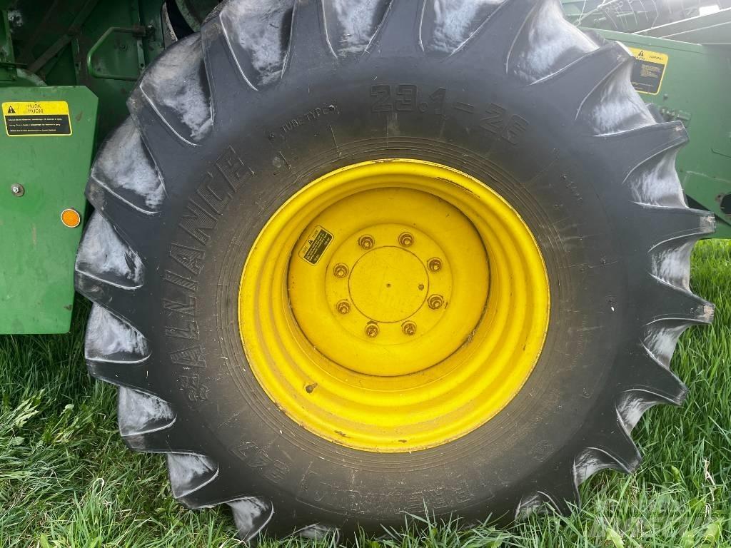 John Deere 1072 Derliaus nuėmimo kombainai