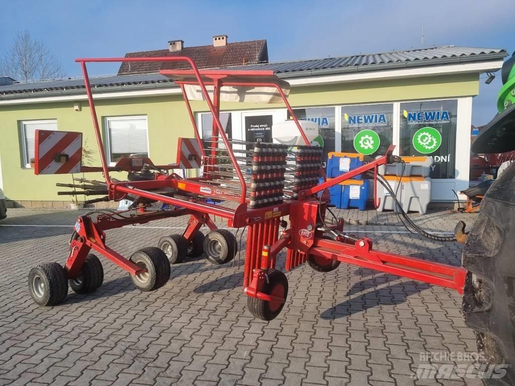 Lely Hibiscus 485 Šieno grėbliai ir vartytuvai