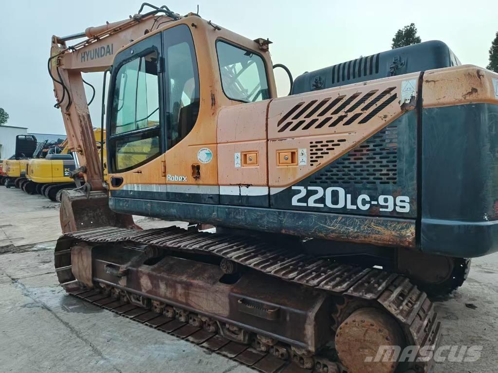 Hyundai R220LC-9S Vikšriniai ekskavatoriai