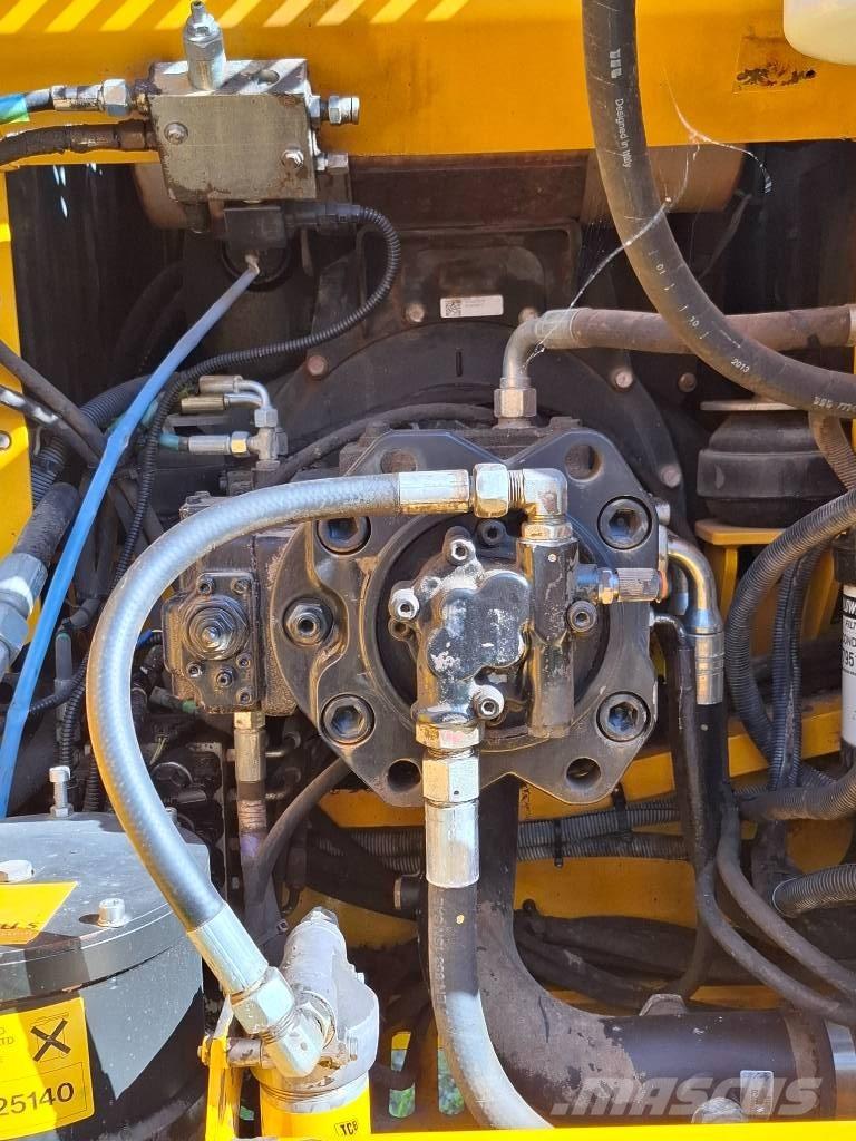 JCB JS 220 LC Vikšriniai ekskavatoriai