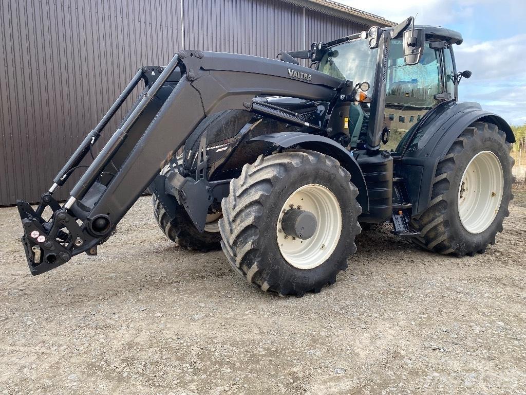 Valtra T254 V Traktoriai