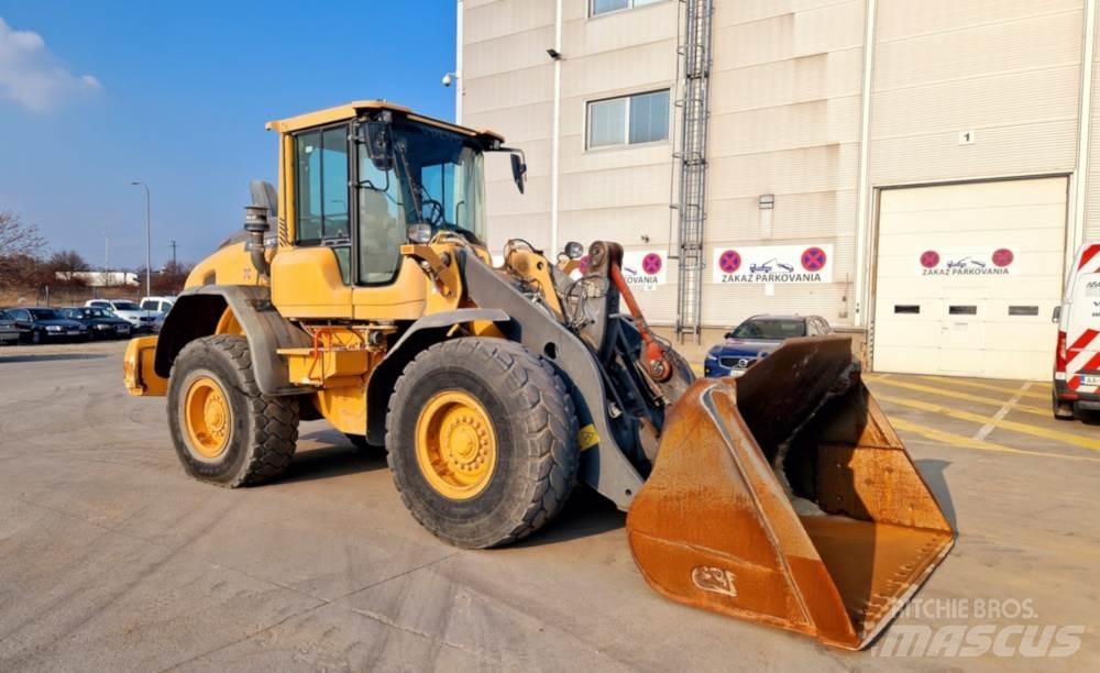 Volvo L70H Naudoti ratiniai krautuvai