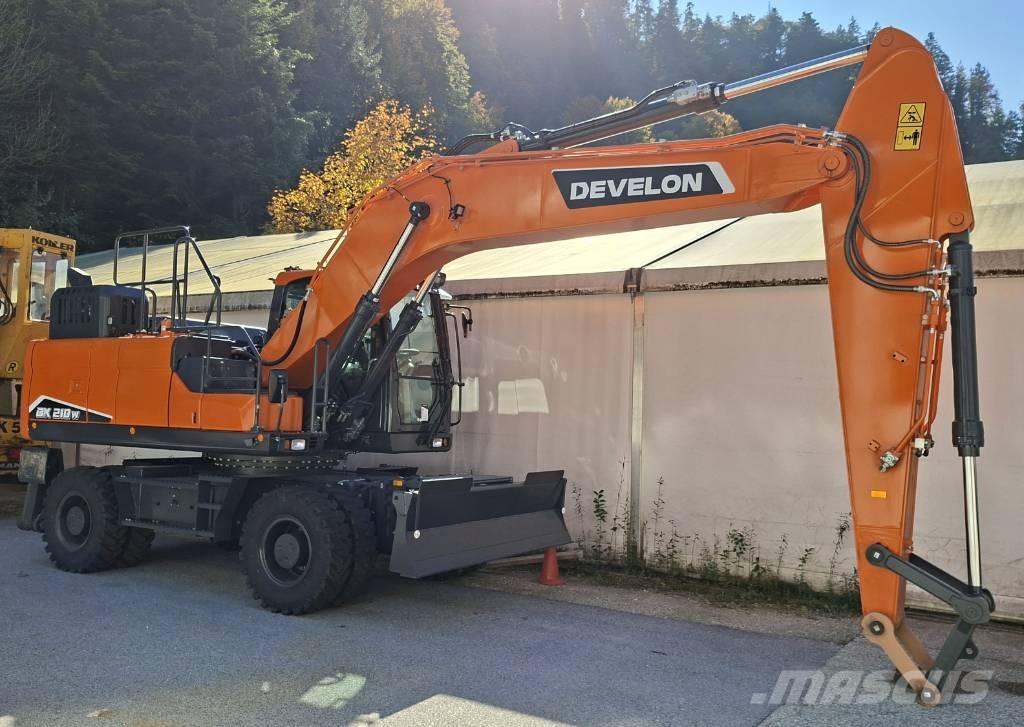 Develon DX 210 W-7 Ratiniai ekskavatoriai