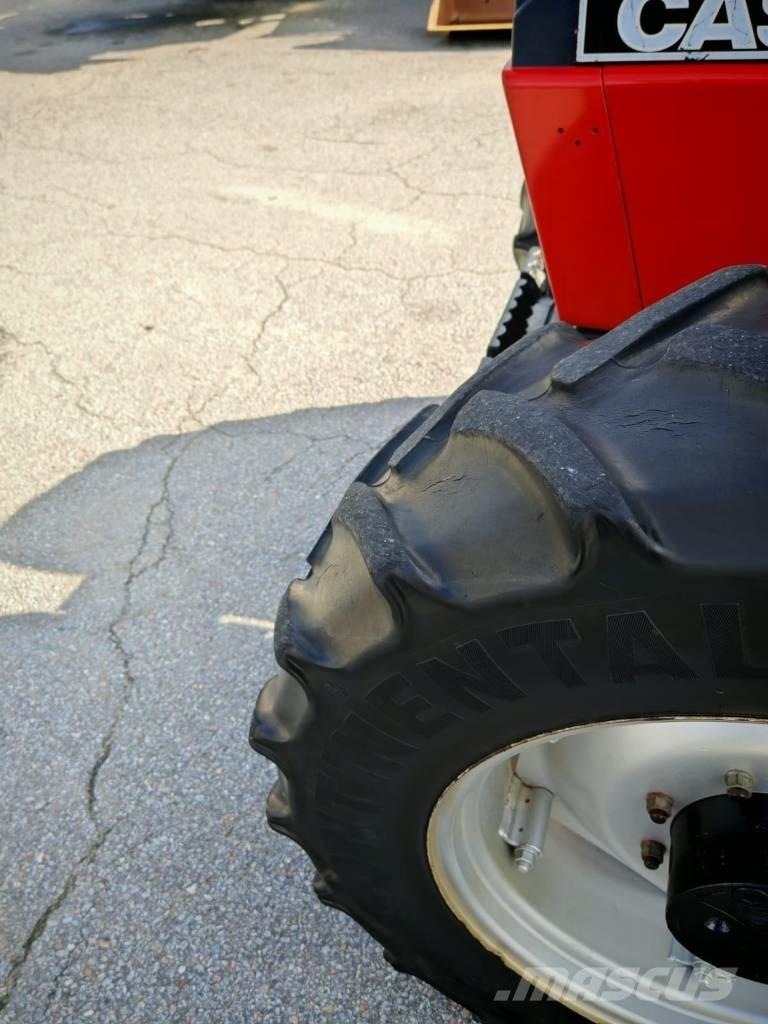 Case IH 1056 XL Traktoriai