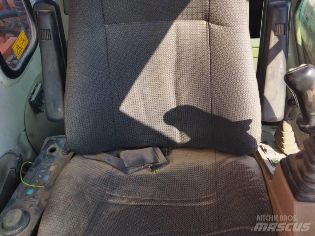 Daewoo 210 W-V Ratiniai ekskavatoriai