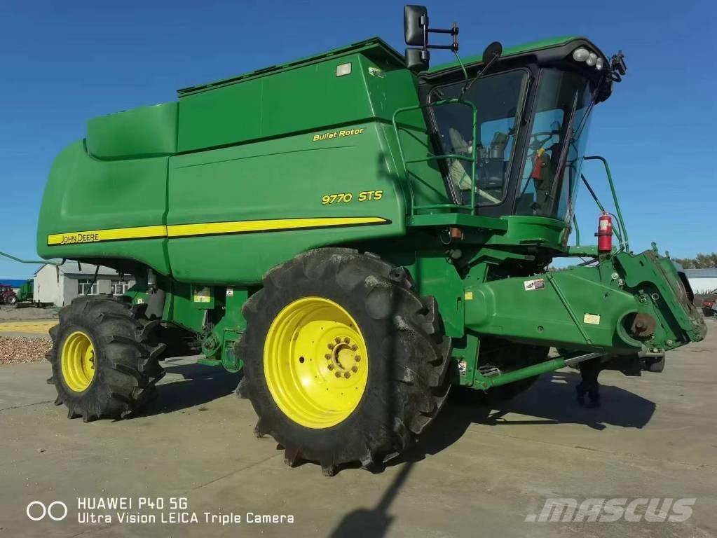 John Deere 9770 STS Derliaus nuėmimo kombainai