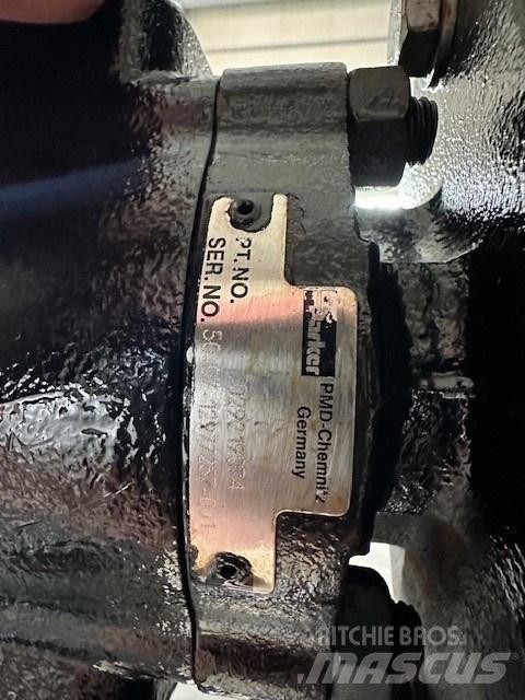 JCB DROP BOX Transmisijos