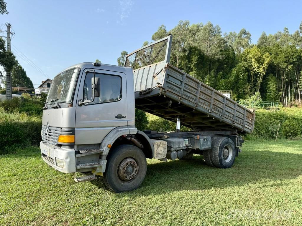 Mercedes-Benz 1828 Savivarčių priekabų vilkikai