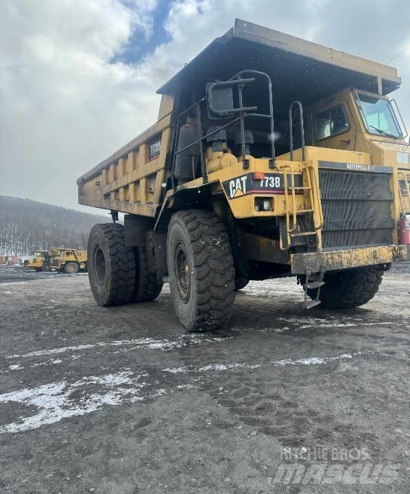 CAT 773B Karjeriniai savivarčiai