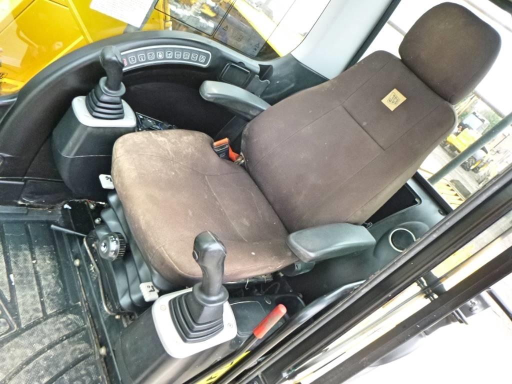 JCB JS 130 LC Vikšriniai ekskavatoriai