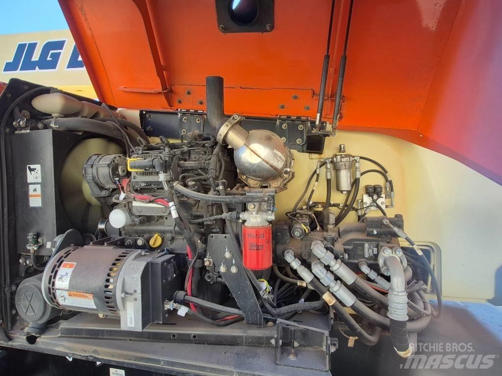 JLG 800 AJ Alkūniniai keltuvai