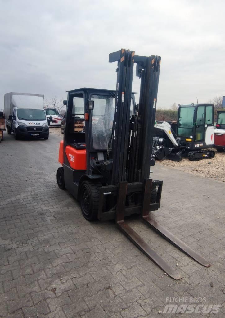 Doosan D 30 G Dyzeliniai krautuvai