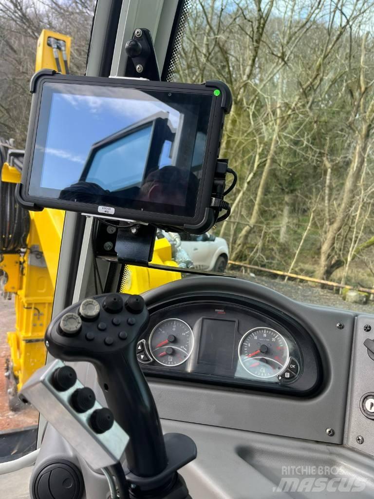 Menzi Muck M515 Specialūs ekskavatoriai