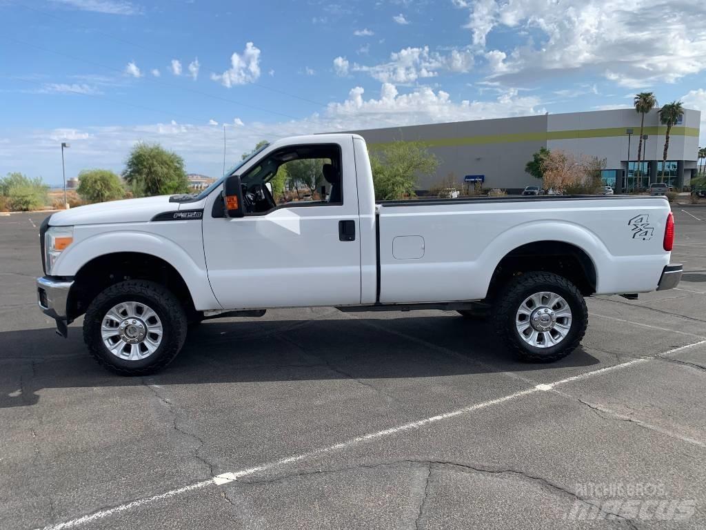 Ford F 350 Sunkvežimiai su dengtu kėbulu
