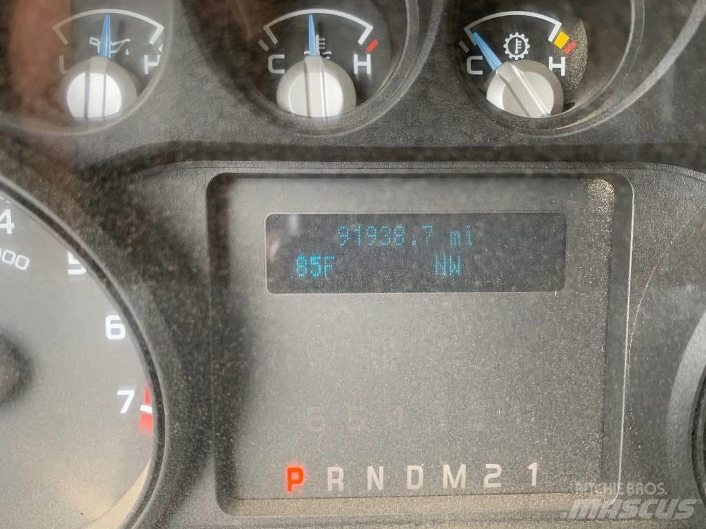 Ford F 350 Sunkvežimiai su dengtu kėbulu