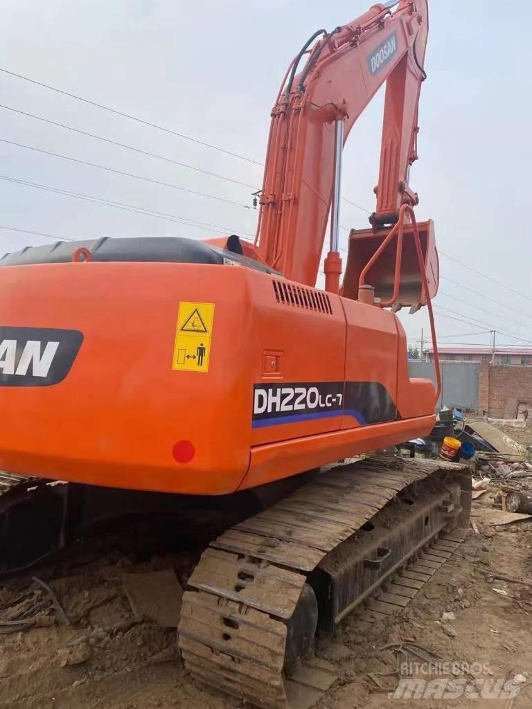 Doosan DH220LC-5 Vikšriniai ekskavatoriai