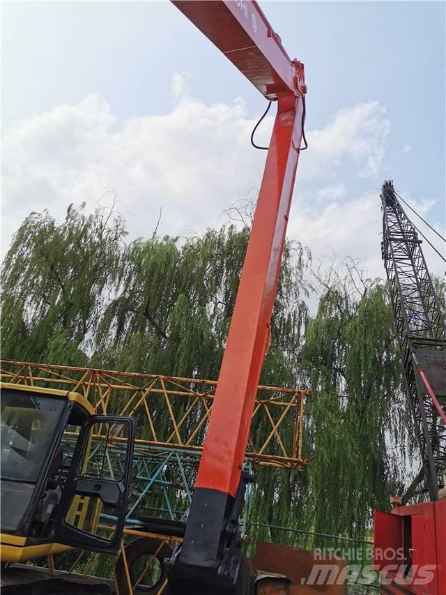 Hitachi EX 220 LC Vikšriniai ekskavatoriai