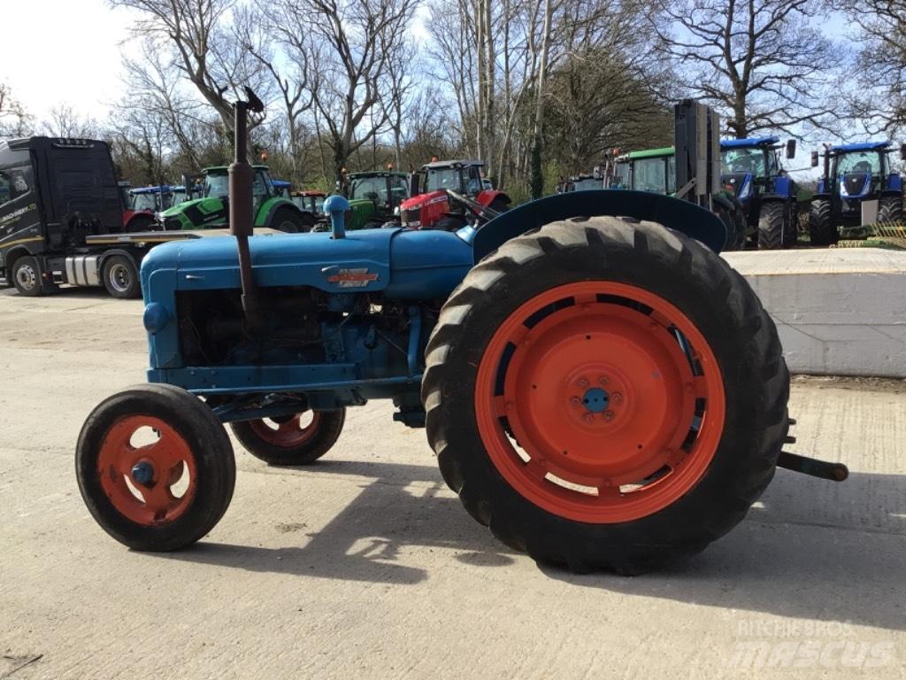 Fordson Power Major Traktoriai