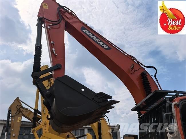 Doosan DX 225 LC Vikšriniai ekskavatoriai