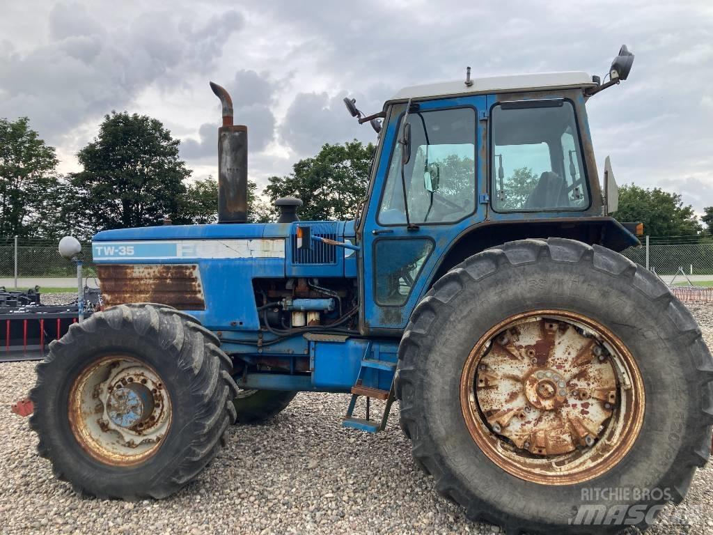 Ford TW 35 Traktoriai