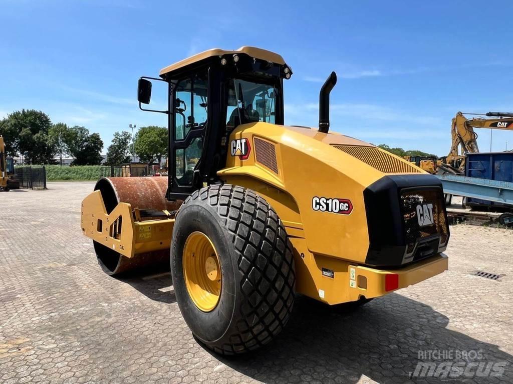 CAT CS10 GC Kiti volai