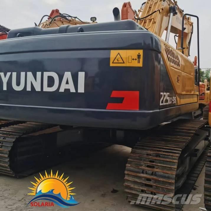 Hyundai R225LC Vikšriniai ekskavatoriai