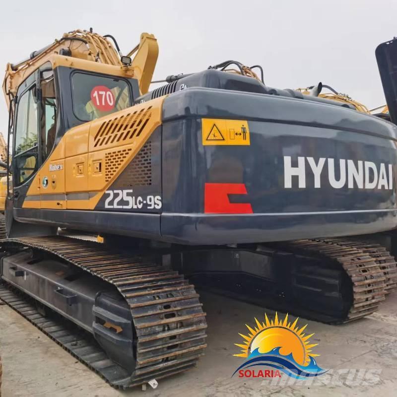 Hyundai R225LC Vikšriniai ekskavatoriai