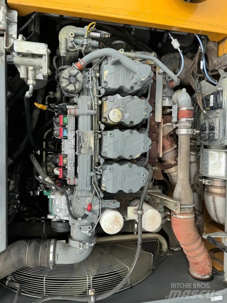 Liebherr LH 30 M Atliekų / pramoniniai krautuvai