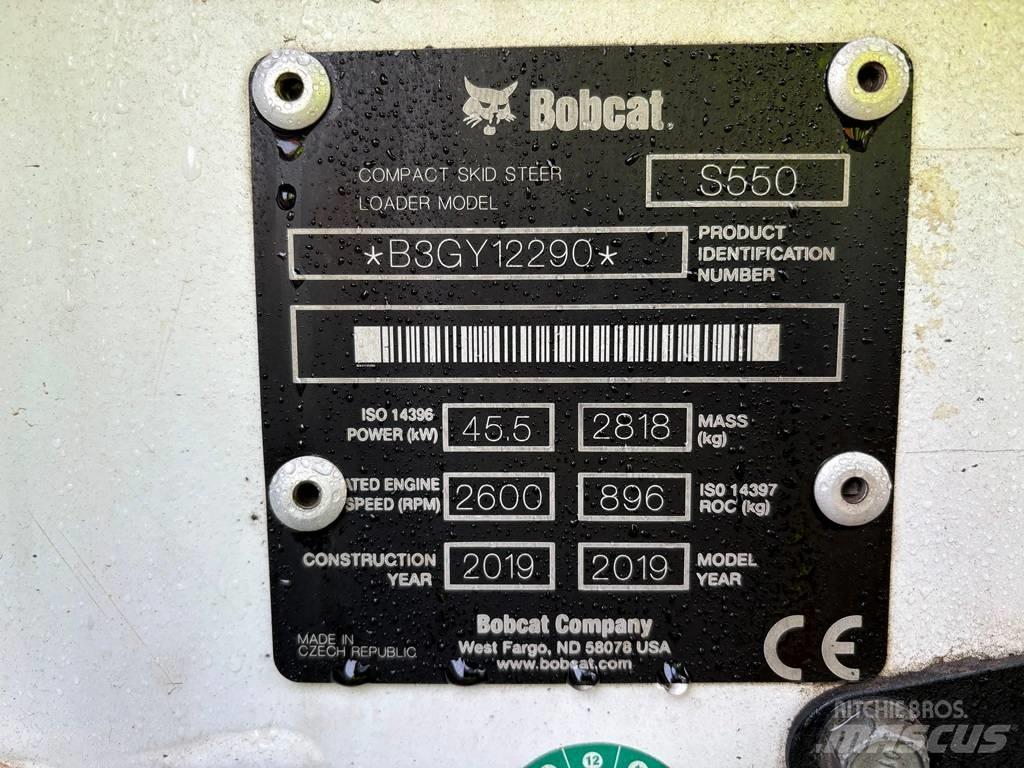 Bobcat S550 Krautuvai su šoniniu pasukimu