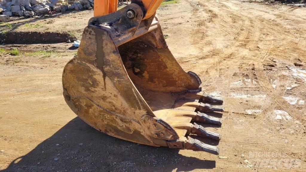 Doosan DX 225 LCA Vikšriniai ekskavatoriai