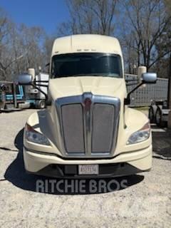 Kenworth T 680 Naudoti vilkikai