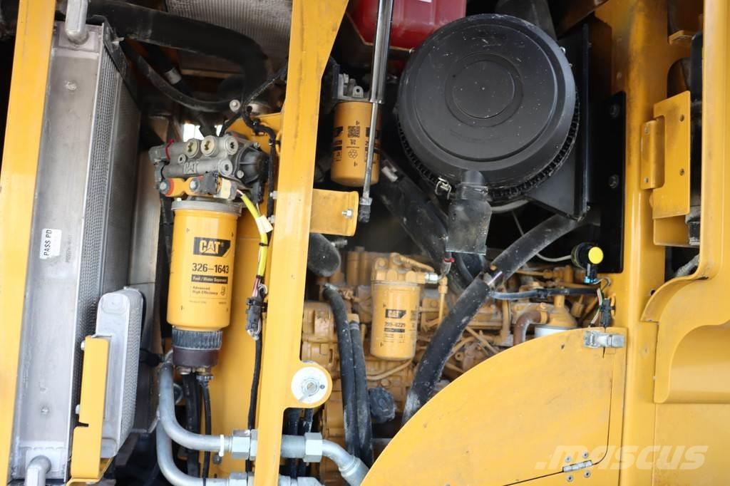 CAT 928H Naudoti ratiniai krautuvai