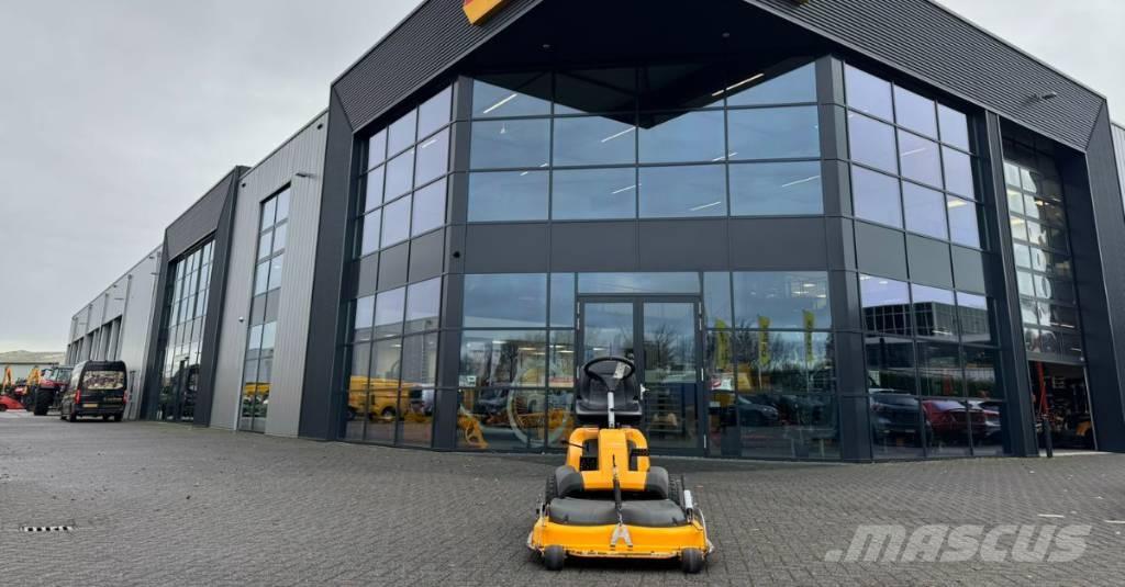 Stiga Villa Sodo traktoriukai-vejapjovės