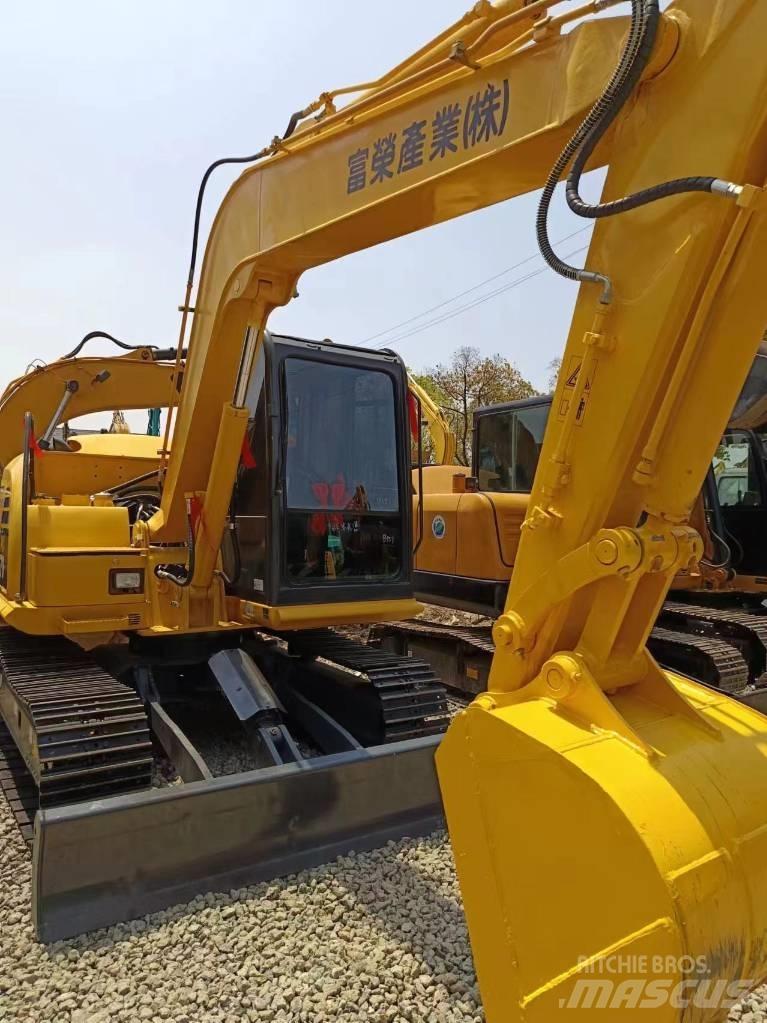 Komatsu PC 70 Vikšriniai ekskavatoriai