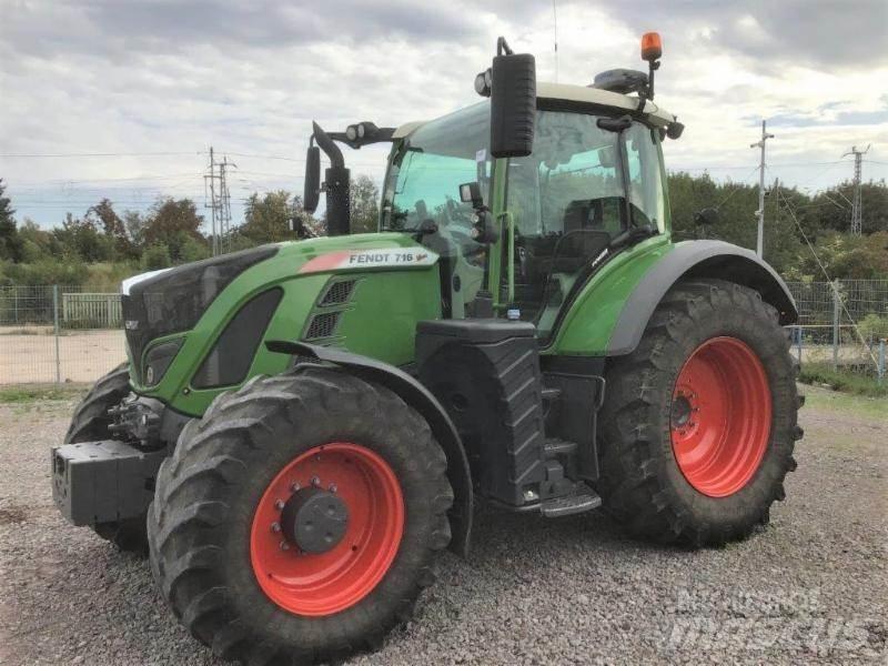Fendt 716 Vario Traktoriai