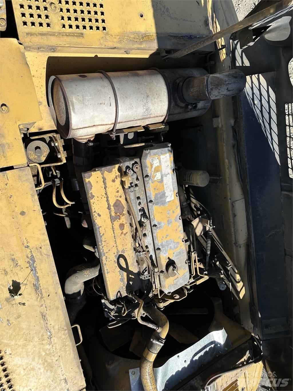 CAT 325BL Vikšriniai ekskavatoriai