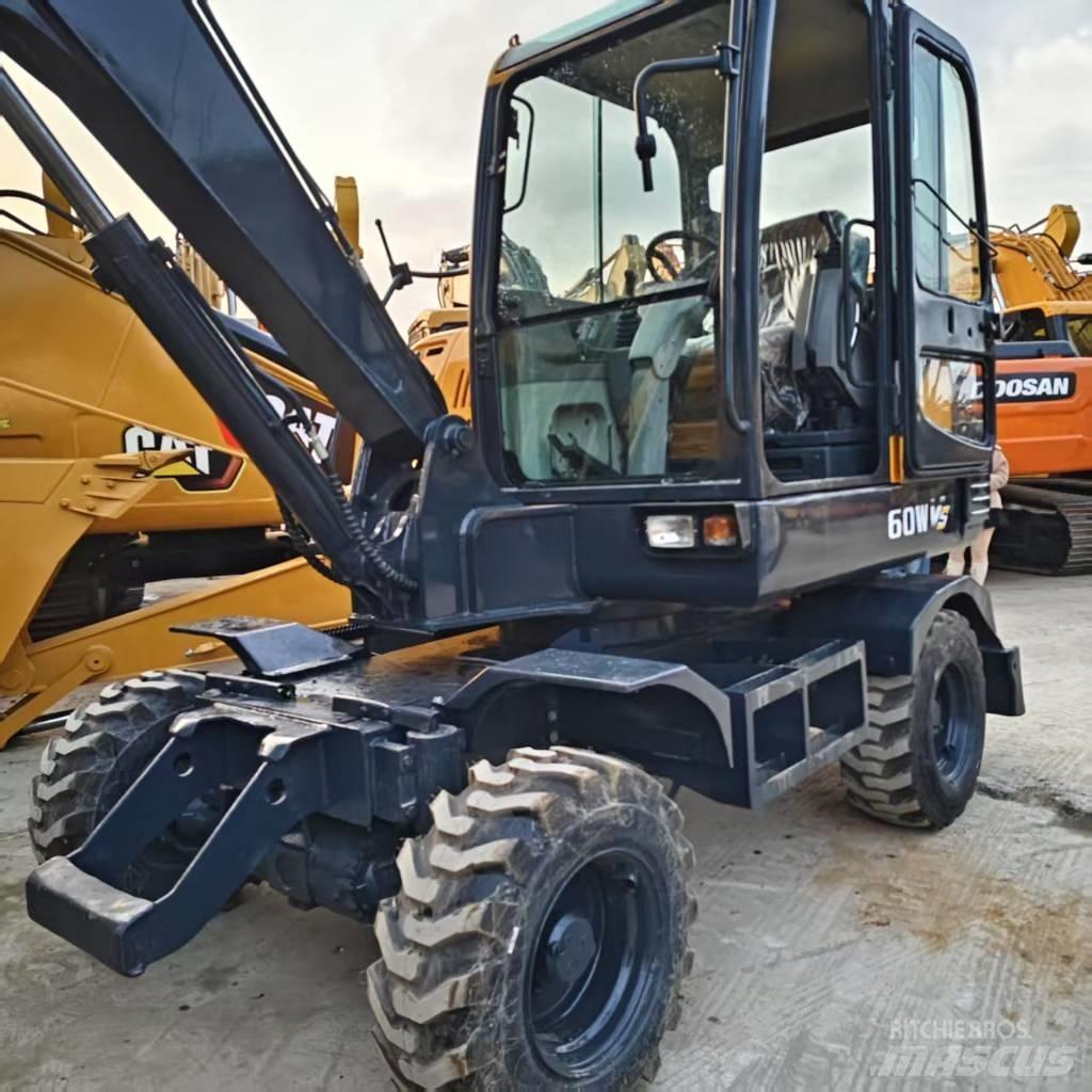 Hyundai 60W-9 Ratiniai ekskavatoriai
