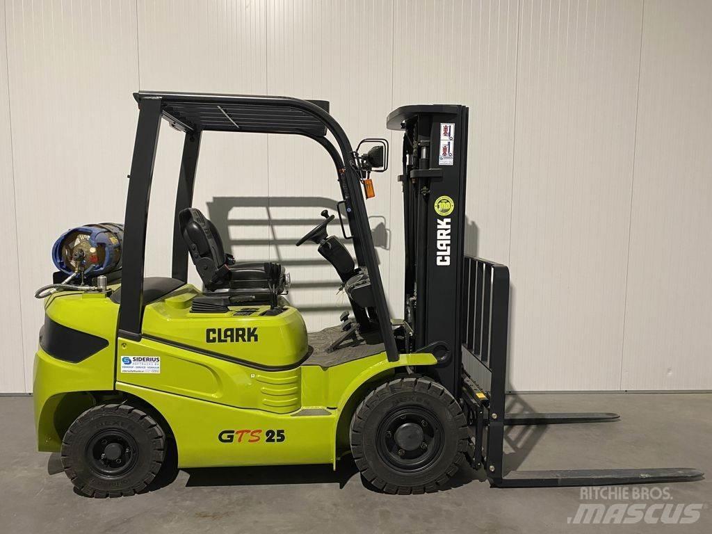 Clark GTS25 LPG (dujiniai) krautuvai