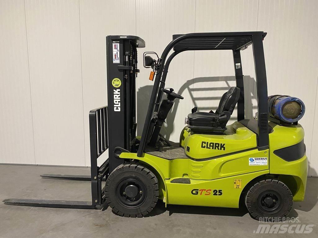 Clark GTS25 LPG (dujiniai) krautuvai