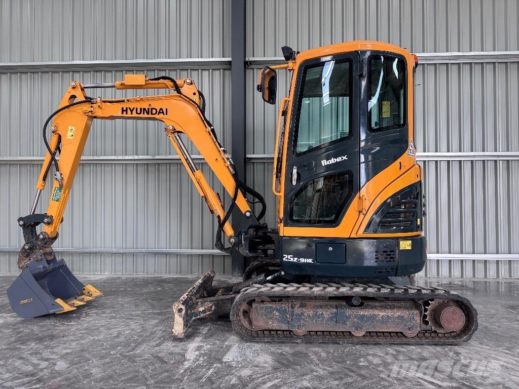 Hyundai R25Z-9 AK Mini ekskavatoriai < 7 t