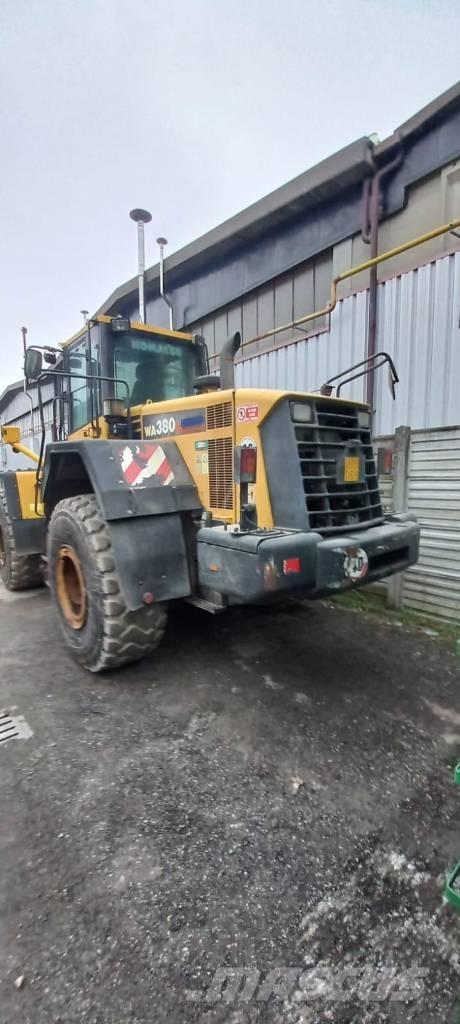 Komatsu WA 380-6 Naudoti ratiniai krautuvai