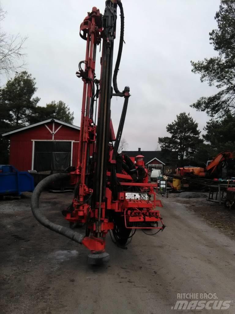 Tamrock Dhat 500 Žemės paviršiaus gręžimo technika