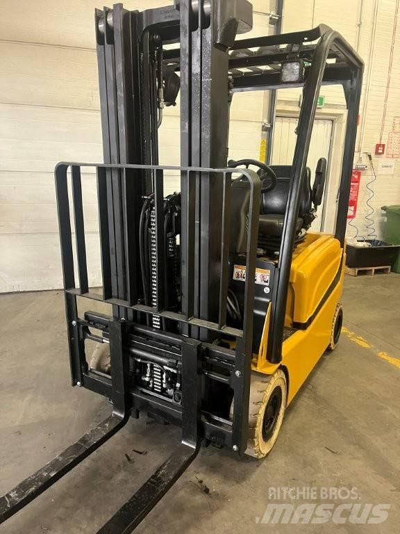 Yale ERP 16 VF Elektriniai šakiniai krautuvai