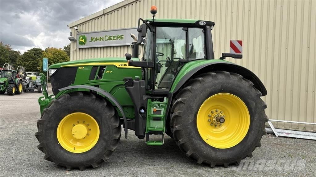 John Deere 6M 240 Traktoriai